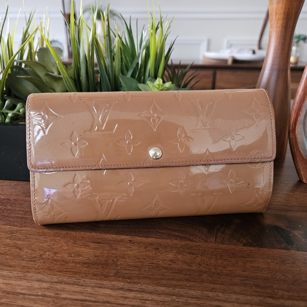 Louis Vuitton Monogram Vernis Wallet